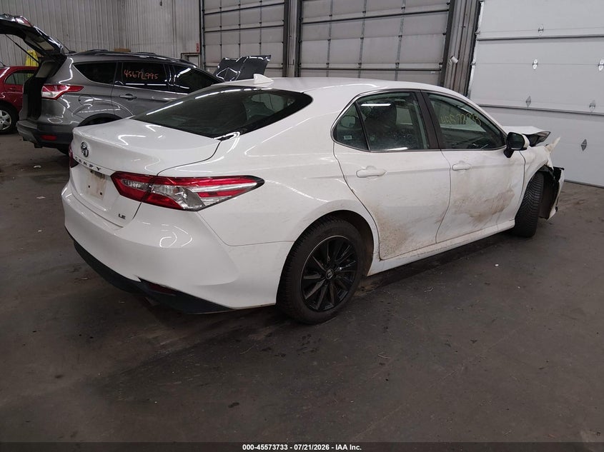 TOYOTA CAMRY - zdjęcie 4