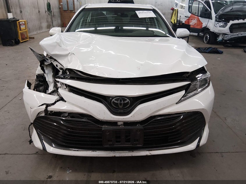 TOYOTA CAMRY - zdjęcie 6