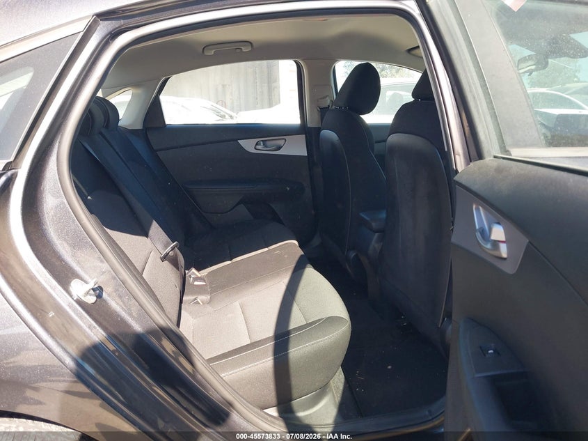 2022 KIA FORTE auction photo 8