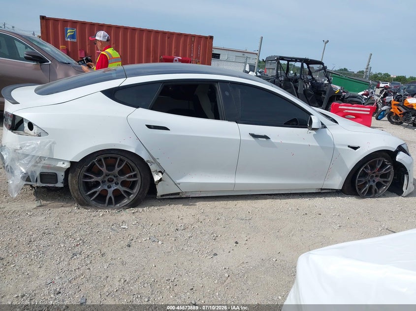 2022 Tesla Model S Dual Motor All-Wheel Drive VIN: 5YJSA1E56NF467173 Lot: 45573889