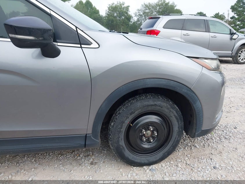 2019 MITSUBISHI ECLIPSE CROSS auction photo 6