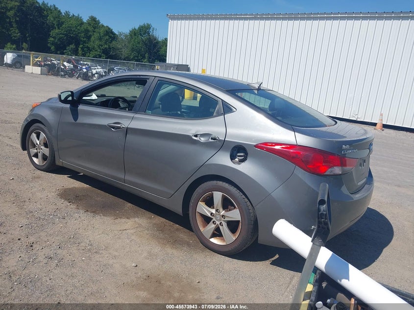 2013 HYUNDAI ELANTRA auction photo 3