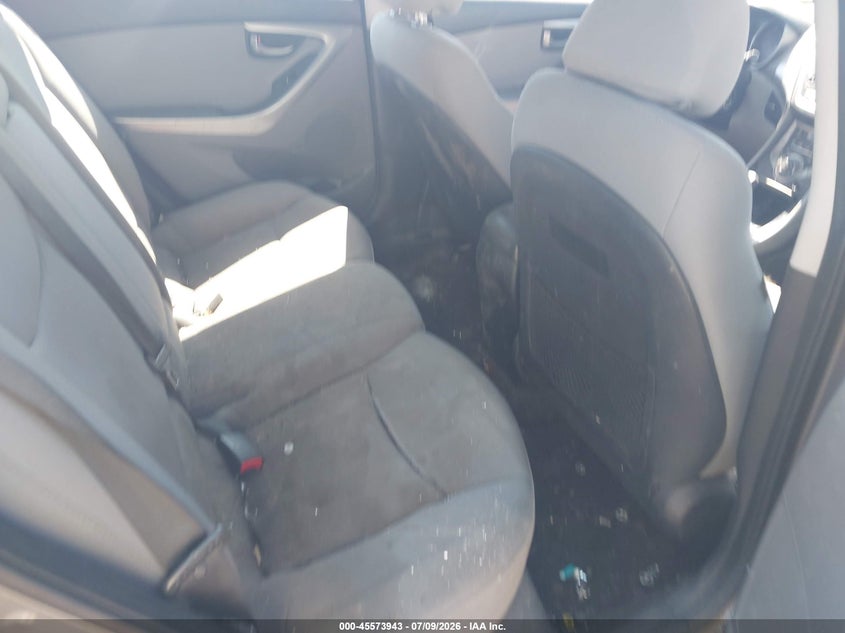 2013 HYUNDAI ELANTRA auction photo 8