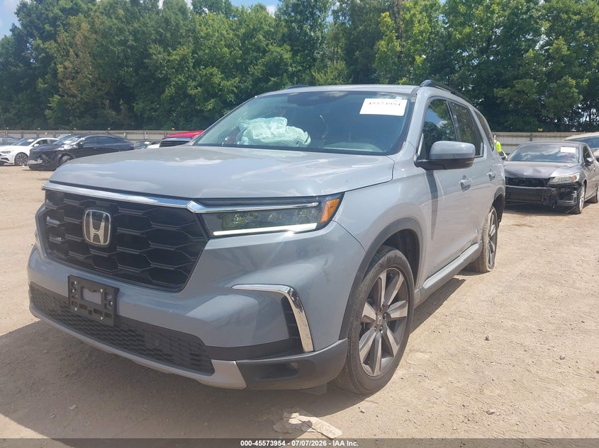 2025 HONDA PILOT auction photo 2
