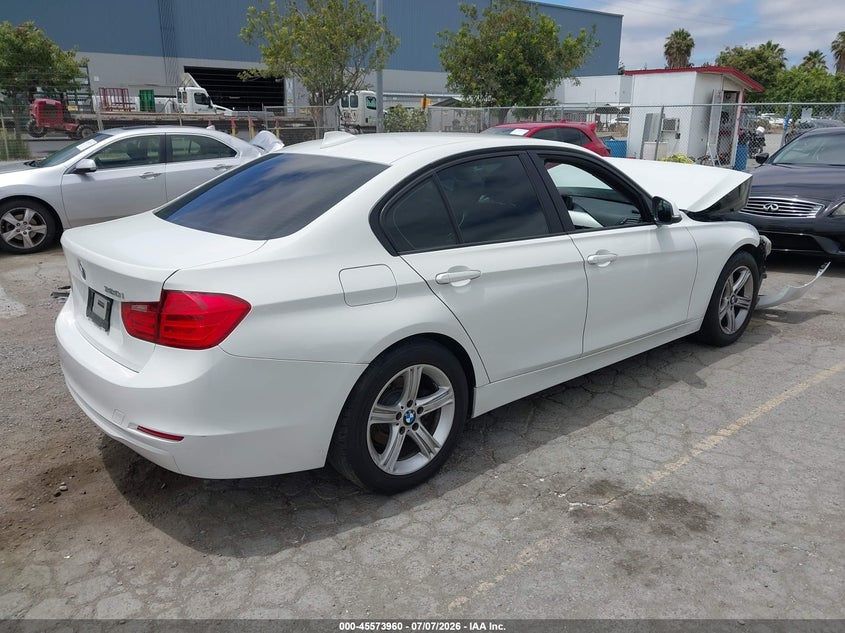 2014 BMW 320I auction photo 4