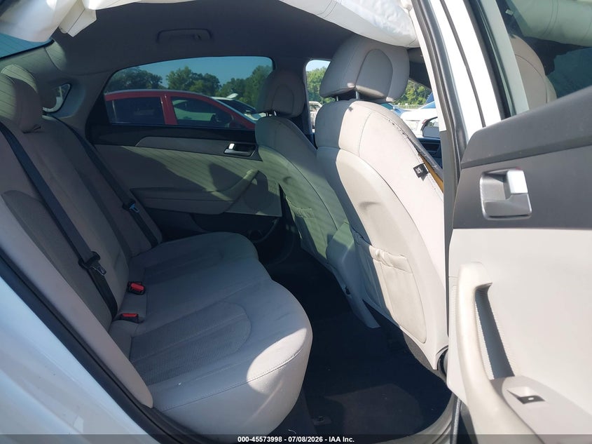 2017 HYUNDAI SONATA auction photo 8