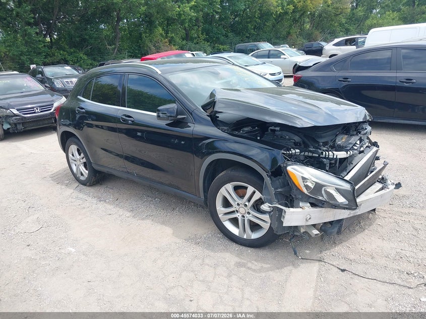 2015 MERCEDES-BENZ GLA 250 auction photo 1