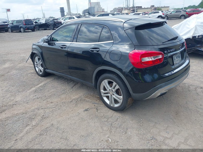 2015 MERCEDES-BENZ GLA 250 auction photo 3