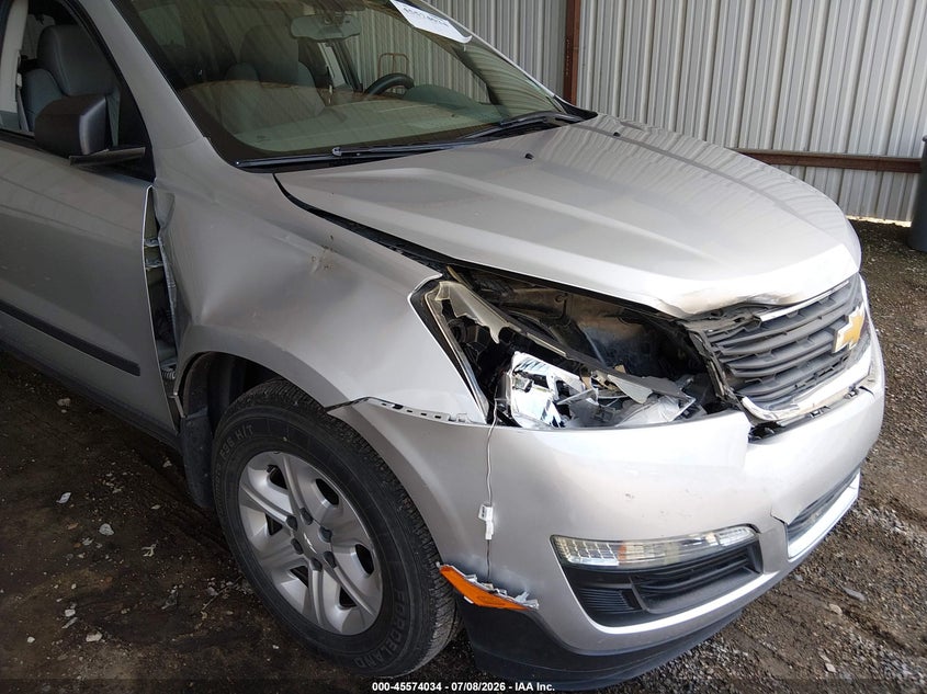 2017 CHEVROLET TRAVERSE auction photo 6