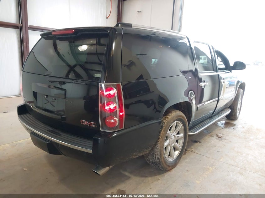 2012 GMC YUKON XL 1500 auction photo 4