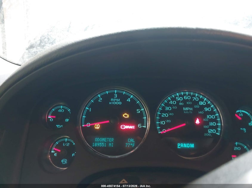 2012 GMC YUKON XL 1500 auction photo 7