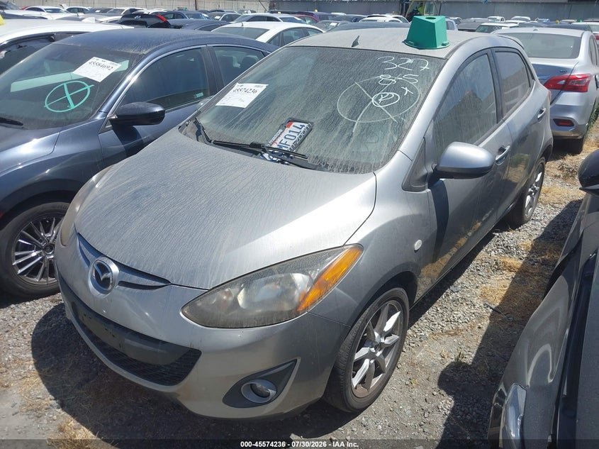 Vin: jm1de1hz5b0119077, lot: 46072565, mazda mazda2 touring 20112