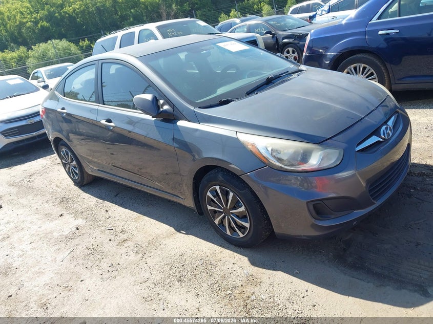 2013 HYUNDAI ACCENT GLS