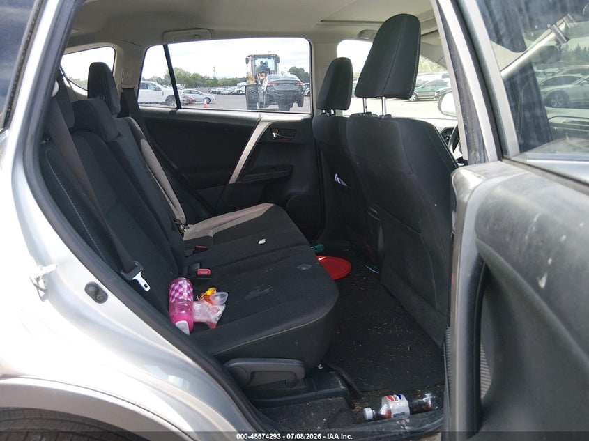 2015 TOYOTA RAV4 auction photo 8