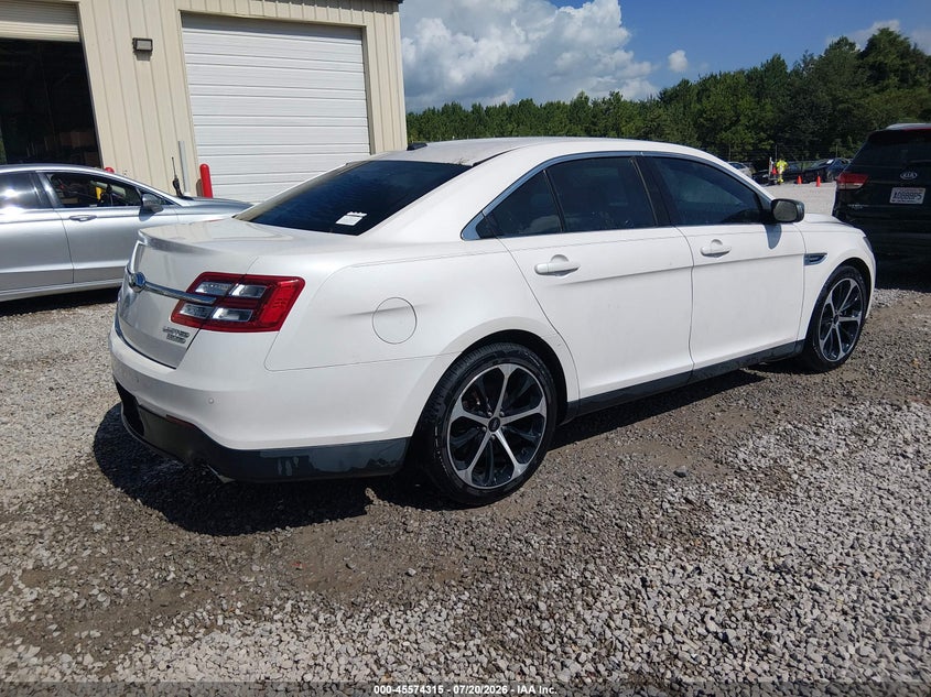 2015 FORD TAURUS auction photo 4