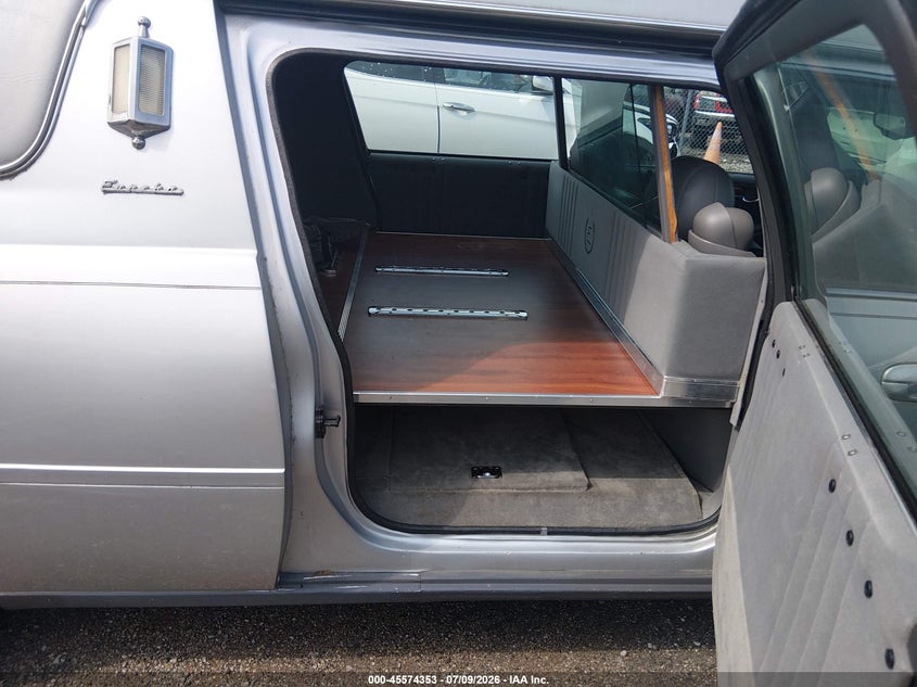 2001 Cadillac Deville Standard VIN: 1GEEH90Y01U500329 Lot: 45574353
