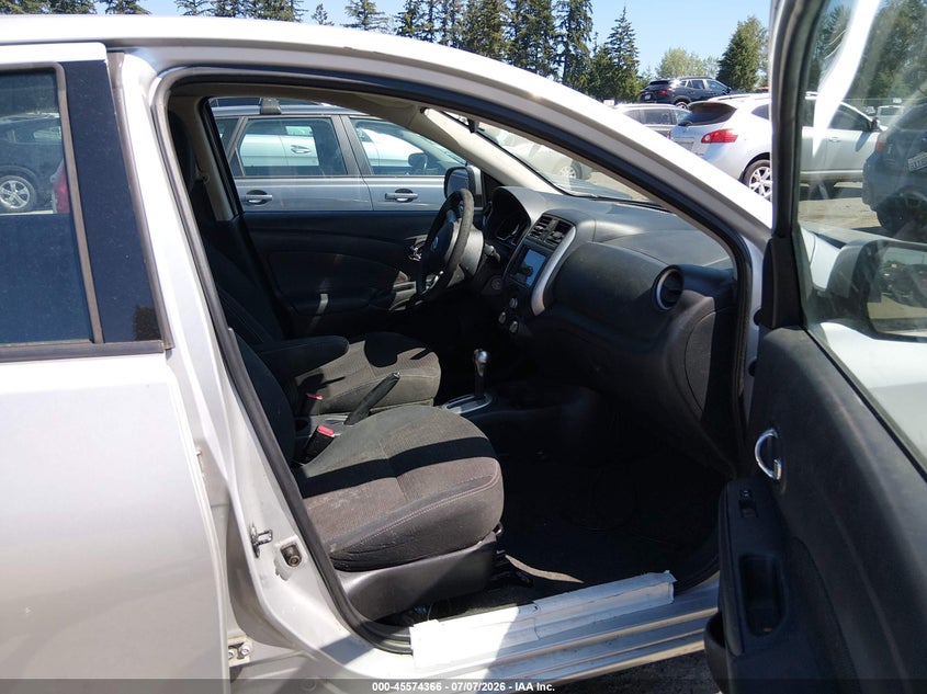 2014 NISSAN VERSA auction photo 5