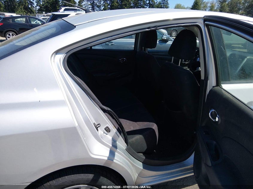 2014 NISSAN VERSA auction photo 8