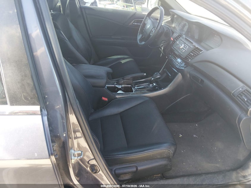 2016 HONDA ACCORD auction photo 5