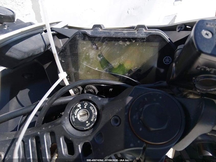 2019 YAMAHA YZFR3 auction photo 7