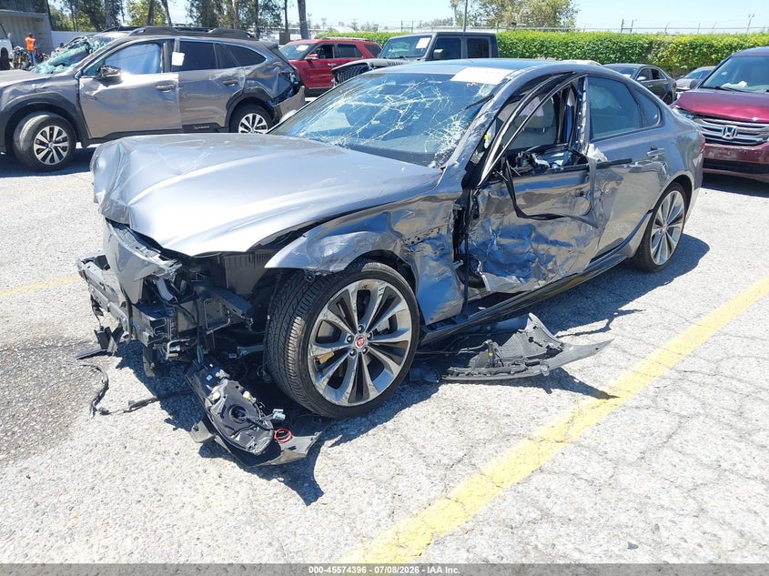 Vin: sajbl4gx3mcy90171, lot: 46072725, jaguar xf r-dynamic se p300 awd automatic 20212