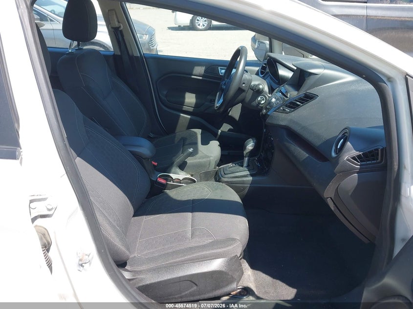2016 FORD FIESTA auction photo 5