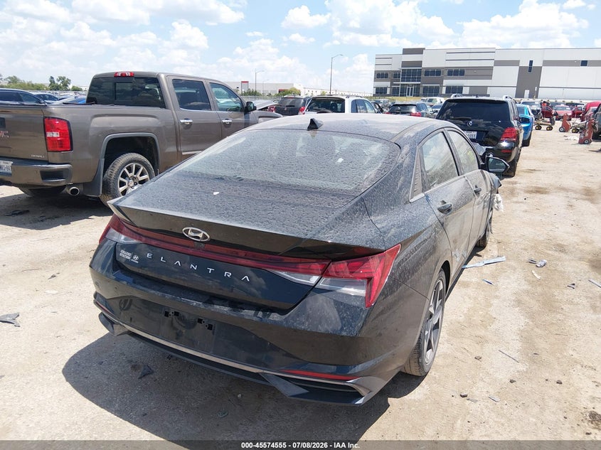 2021 HYUNDAI ELANTRA auction photo 4