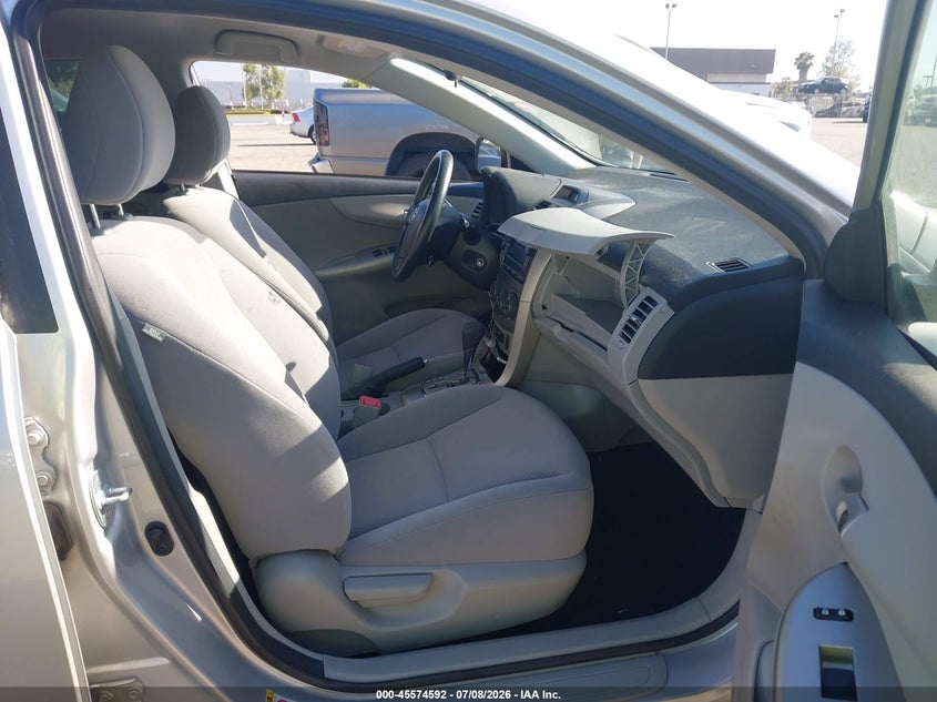 2012 TOYOTA COROLLA auction photo 5