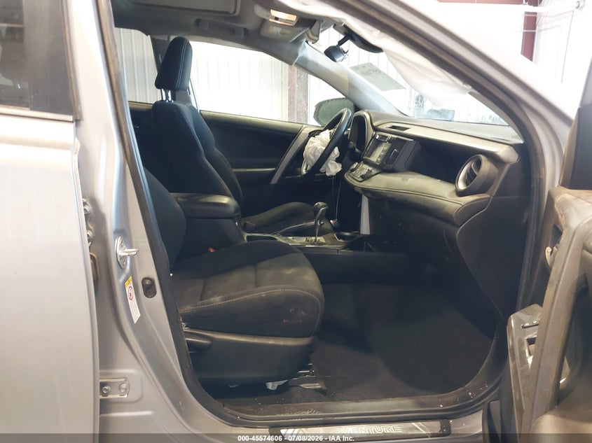 TOYOTA RAV4 - zdjęcie 5