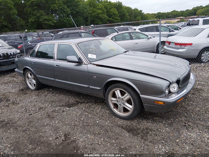 2002 Jaguar Xj8