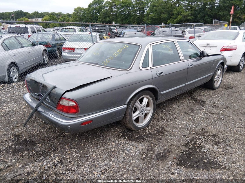 2002 JAGUAR XJ8 auction photo 4