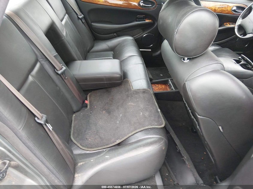 2002 JAGUAR XJ8 auction photo 8