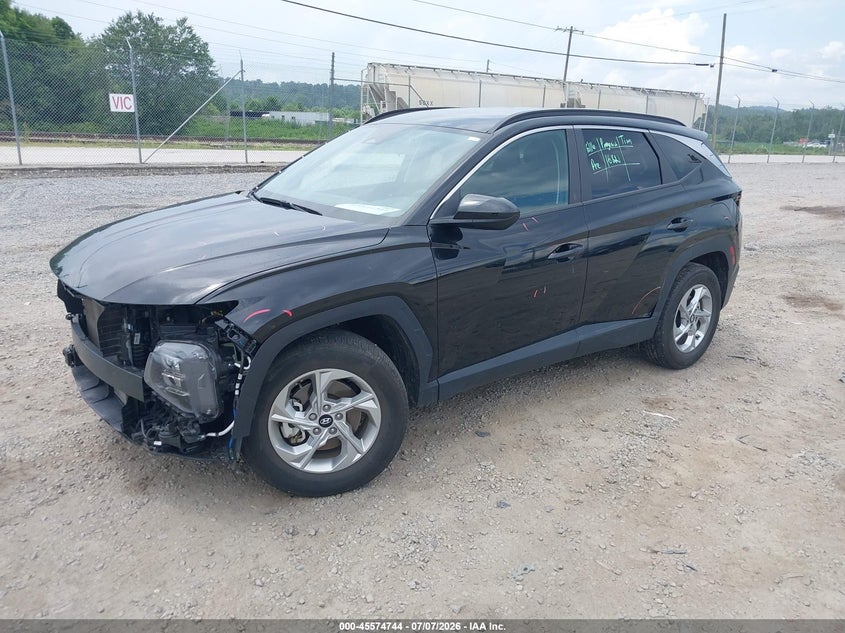 2024 HYUNDAI TUCSON auction photo 2