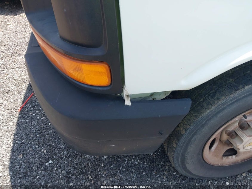 2003 CHEVROLET EXPRESS auction photo 6