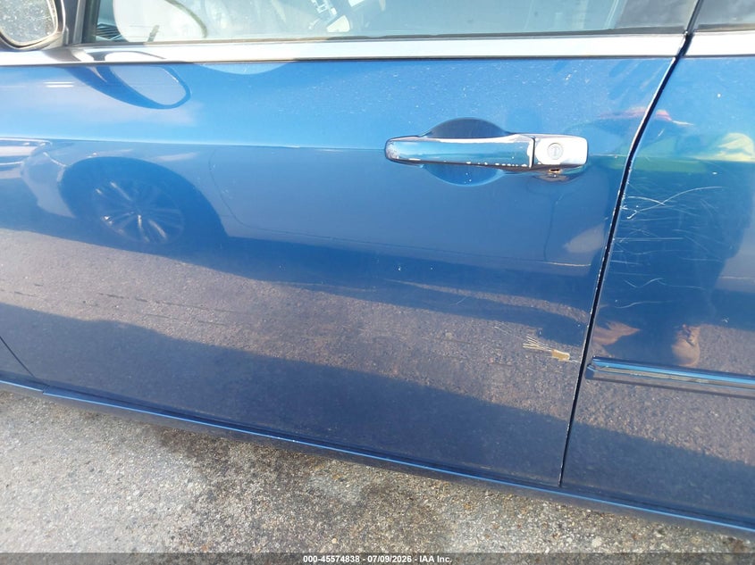 2009 CHRYSLER 300 auction photo 6