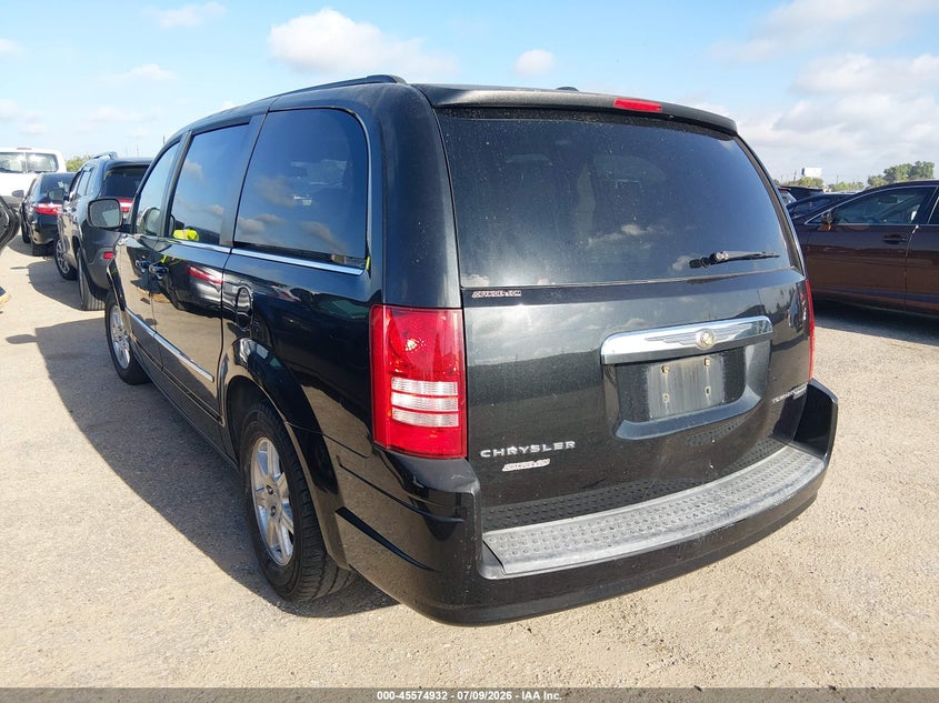 Vin: 2a4rr5d17ar266078, lot: 46073285, chrysler town & country touring 20103