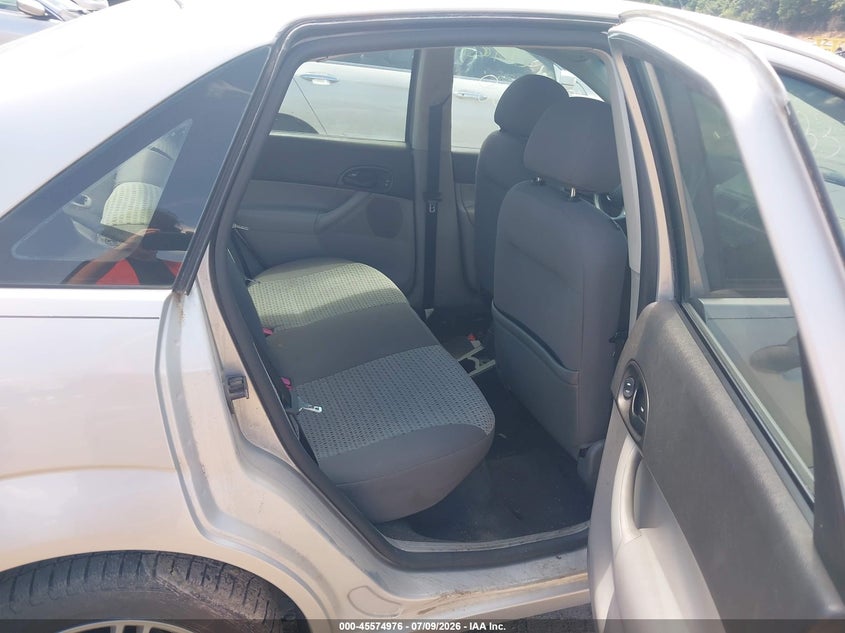 FORD FOCUS 2007 VIN 1FAHP34N87W157701