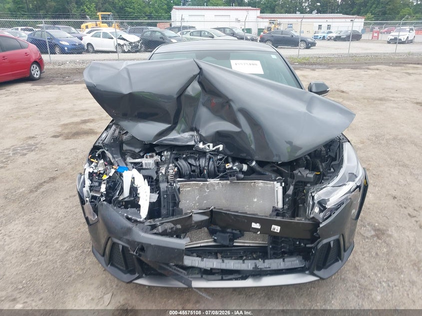 2025 KIA K4 SEDAN 2.0L I-4 DOHC, VVT, 147HP