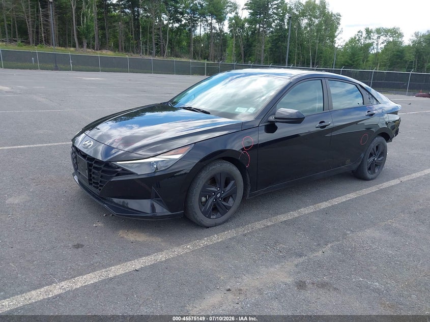 2021 HYUNDAI ELANTRA auction photo 2
