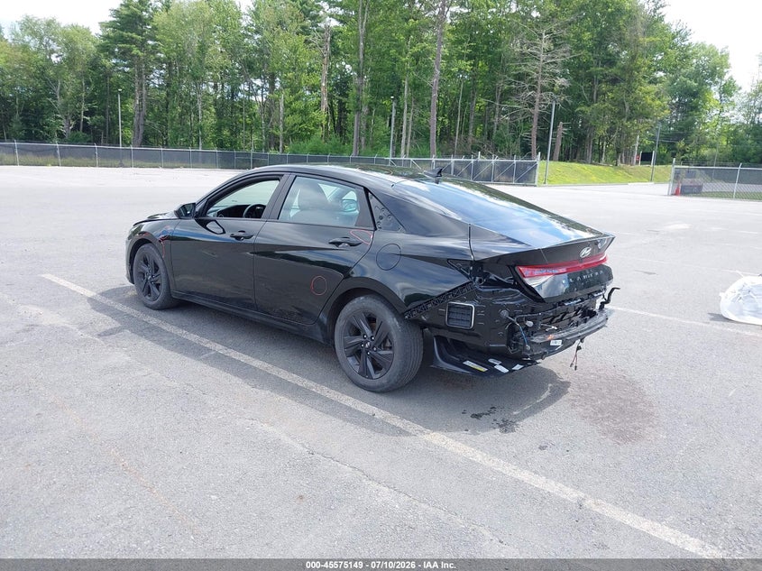 2021 HYUNDAI ELANTRA auction photo 3