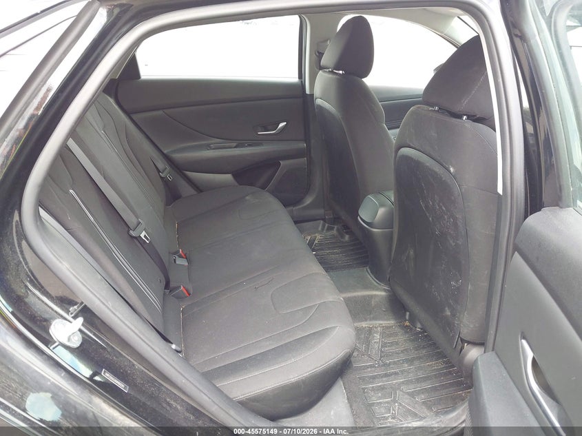 2021 HYUNDAI ELANTRA auction photo 8