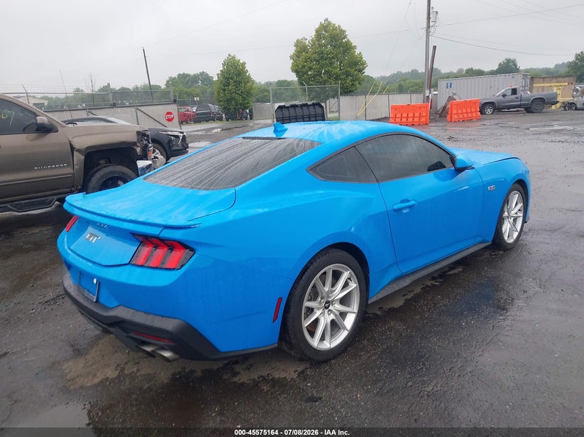 FORD MUSTANG - zdjęcie 4