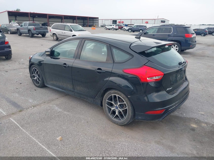 Vin: 1fadp3k23fl210120, lot: 46073521, ford focus se 20153