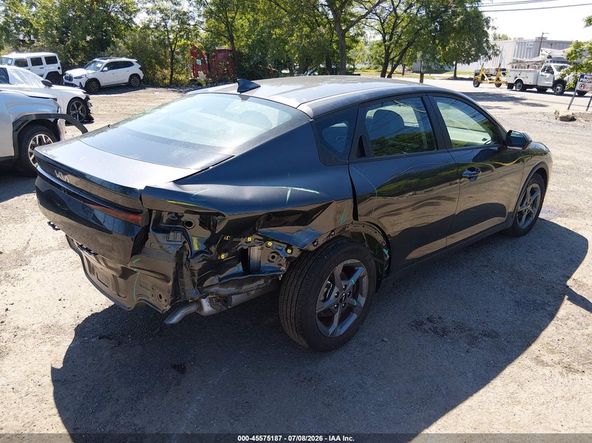 Vin: 3kpft4de1se037261, lot: 46073540, kia k4 lxs 20254
