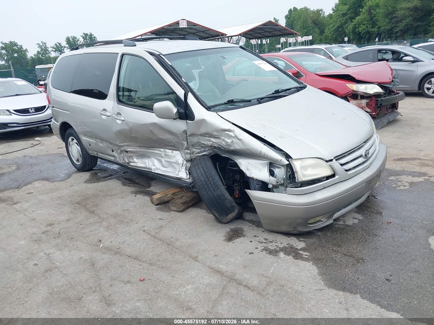 2001 TOYOTA SIENNA XLE