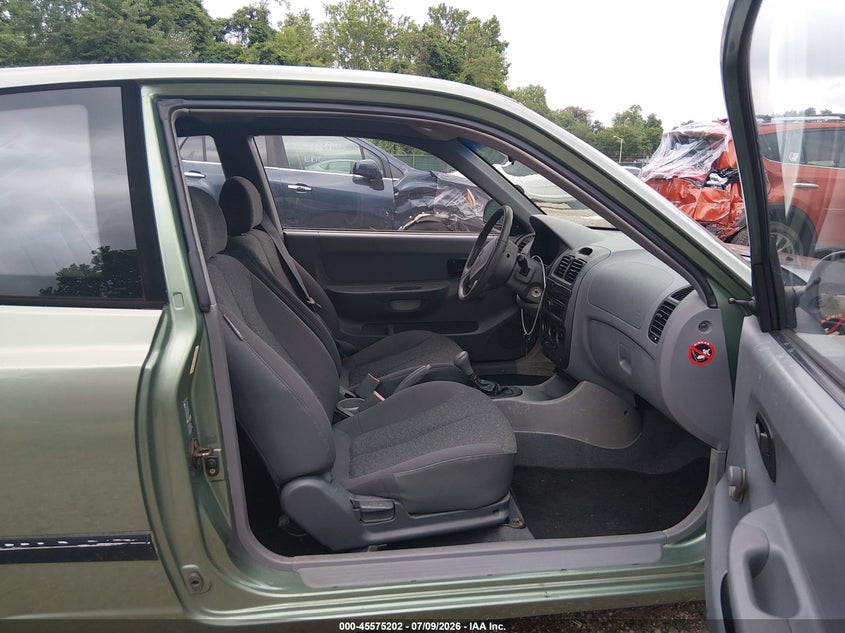2004 HYUNDAI ACCENT HATCHBACK 1.6L I-4 DOHC, 103HP