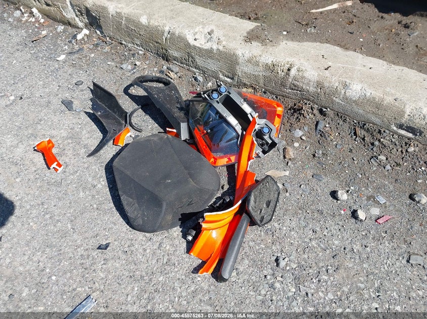 2022 Ktm 1290 Super Duke R VIN: VBKV39407NM955761 Lot: 45575263