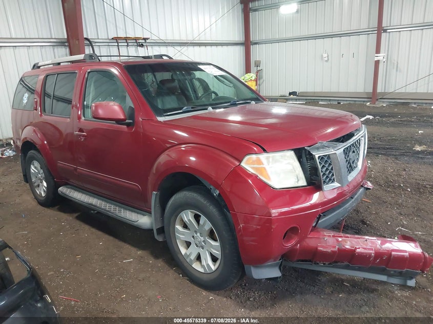 2005 Nissan Pathfinder Le