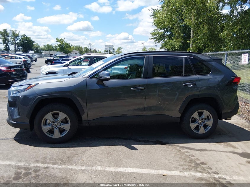 TOYOTA RAV4 - zdjęcie 14