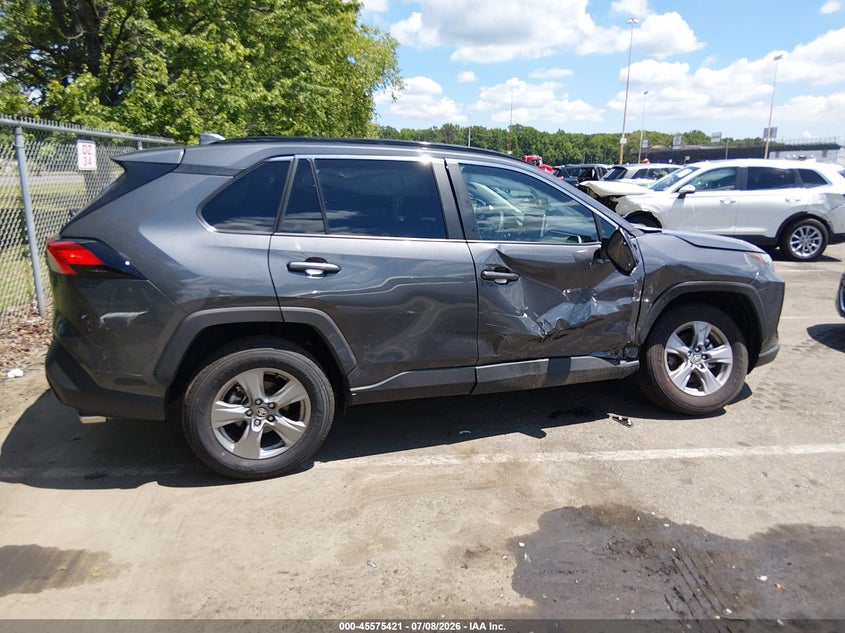 TOYOTA RAV4 - zdjęcie 6